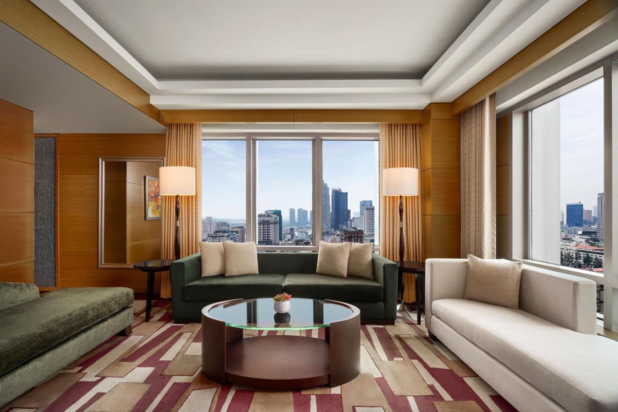 होटल Jw Marriott And Saigon 5*