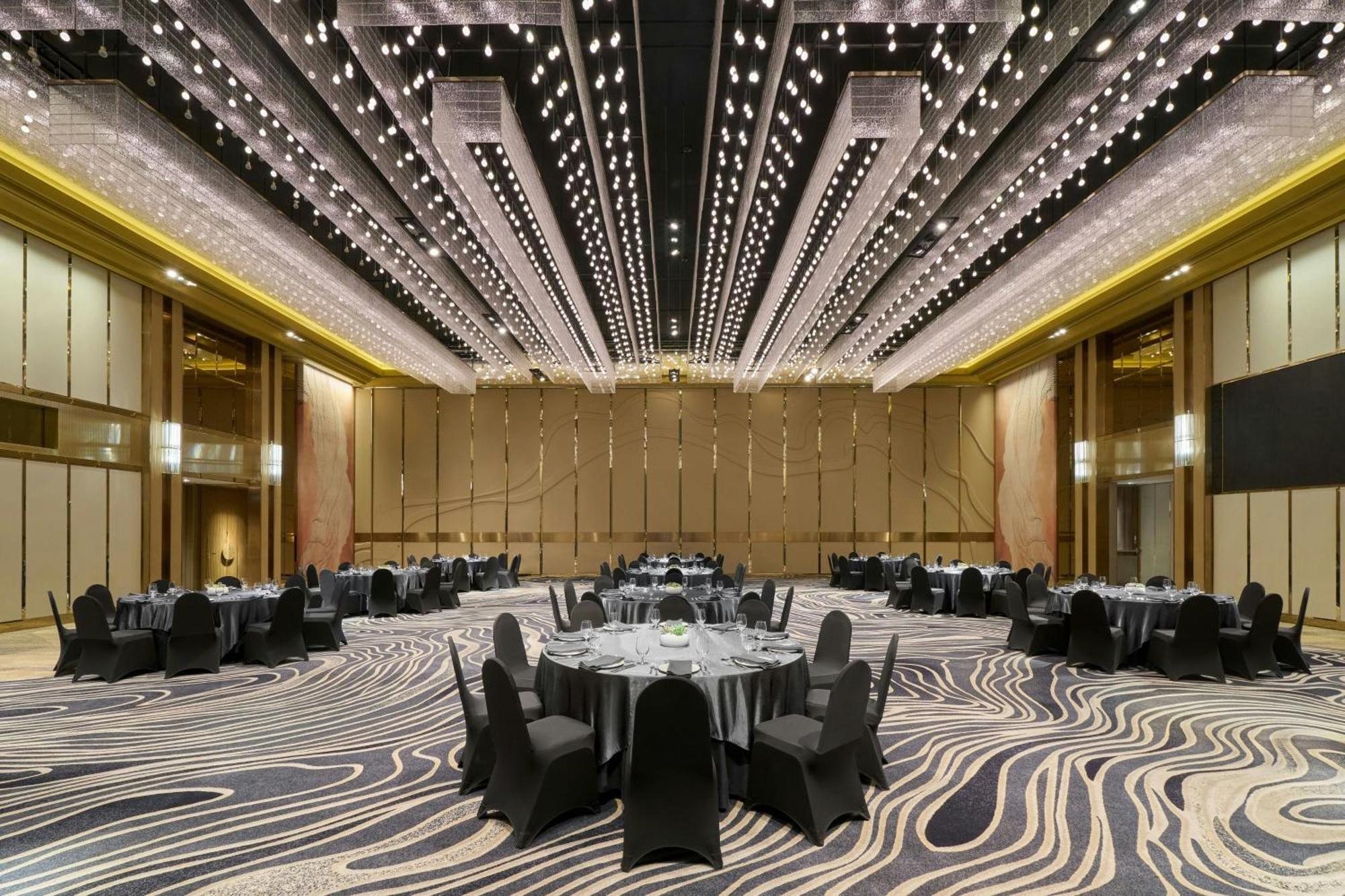 होटल Jw Marriott And Saigon 5*