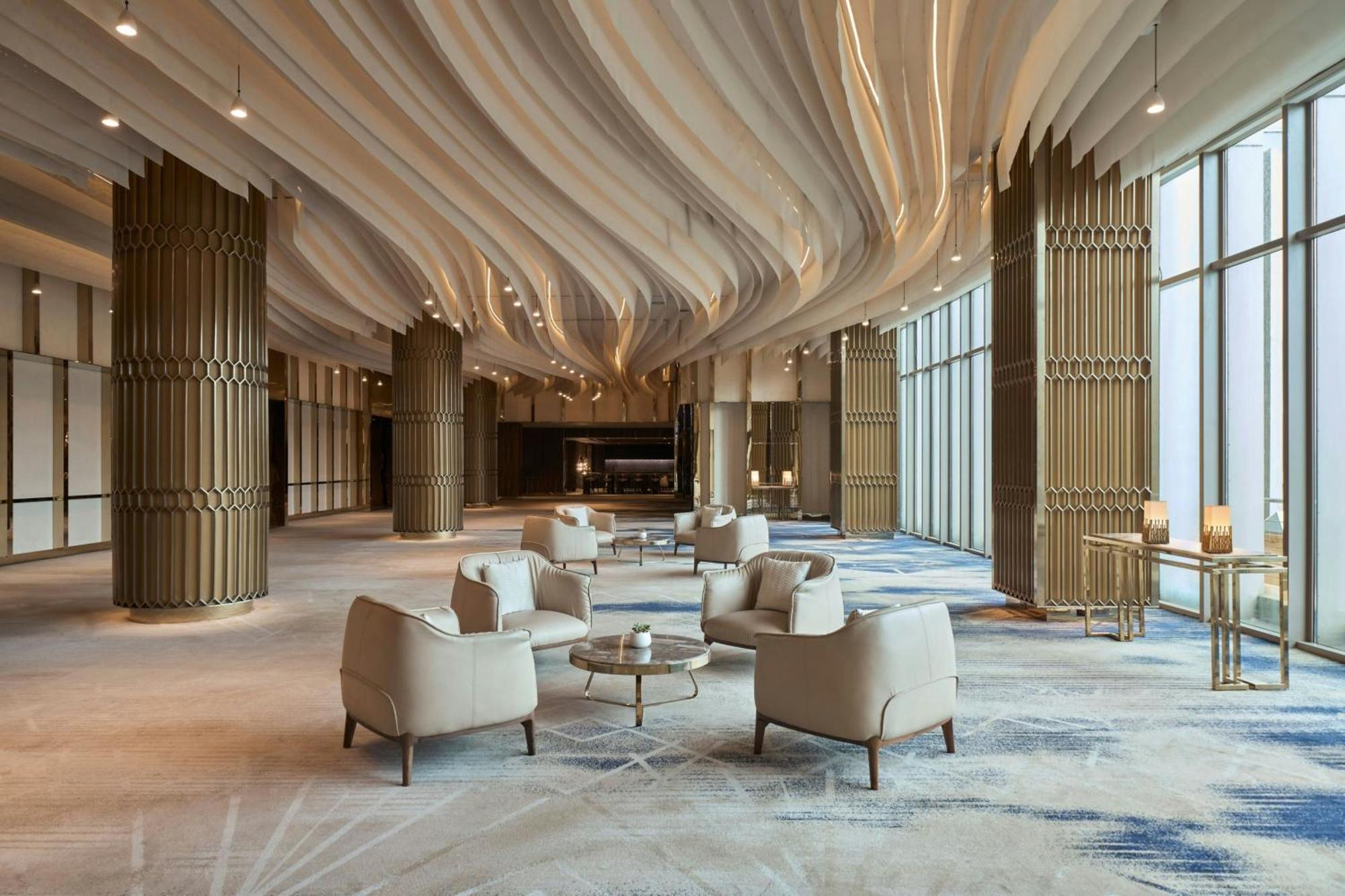 Khách sạn Intercontinental Sài Gòn 5*