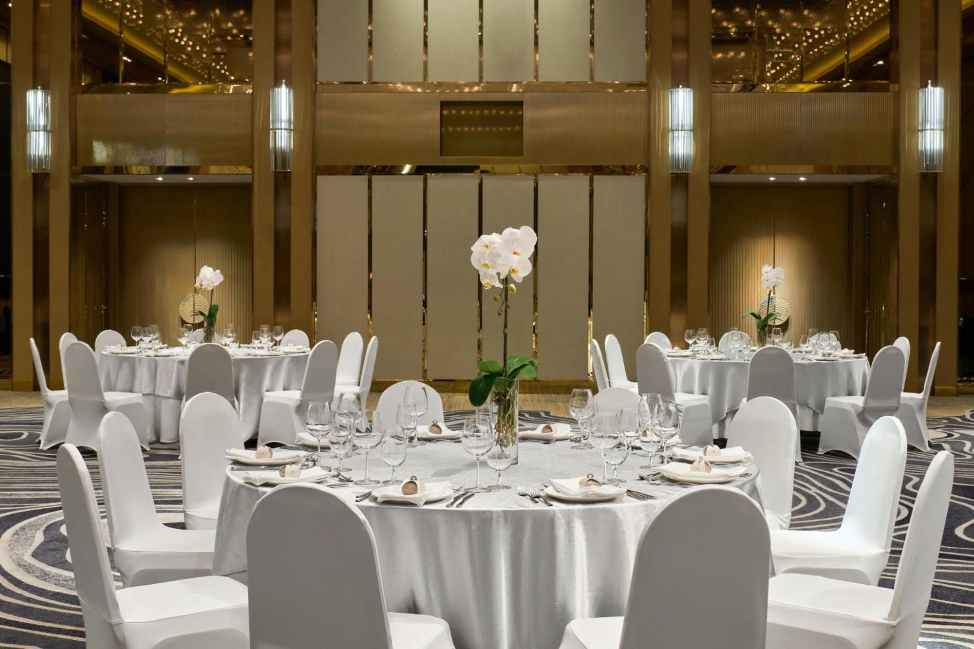 Intercontinental Sài Gòn Khách sạn 5*